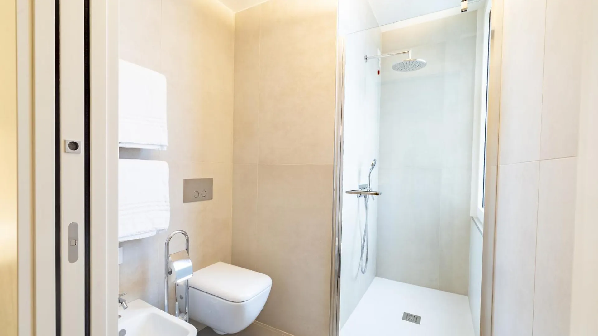 Pgrhome Buenos Aires Porta Venezia B Milan Apartment